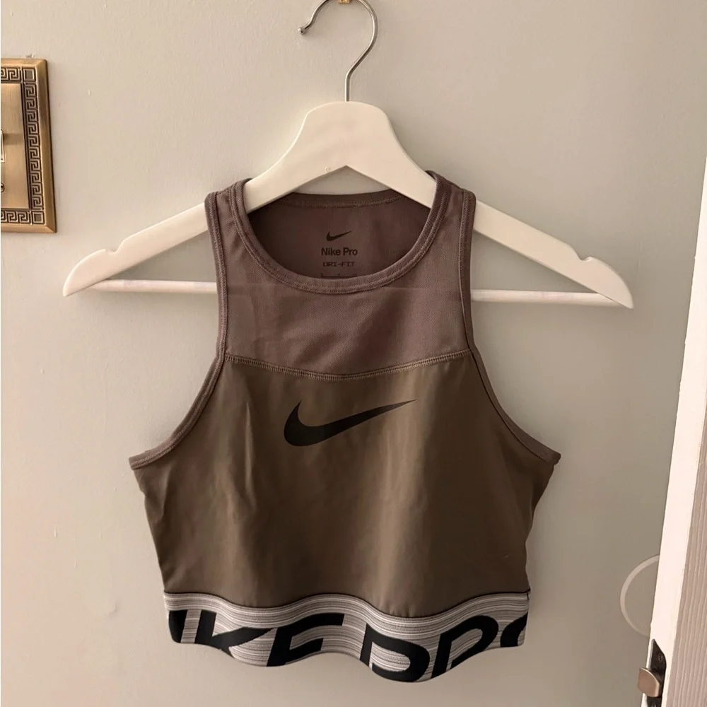 Nike Pro Dri-Fit Cropped Training Top - Picture 2 of 4